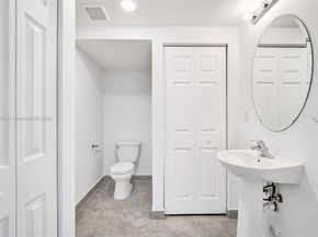 5013 Vulcan Way, Davie FL 33314