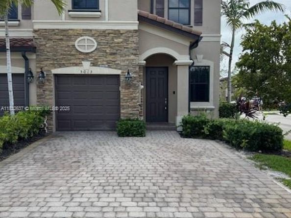 5013 Vulcan Way, Davie FL 33314