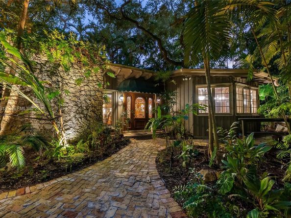 3584 Saint Gaudens Rd, Miami FL 33133
