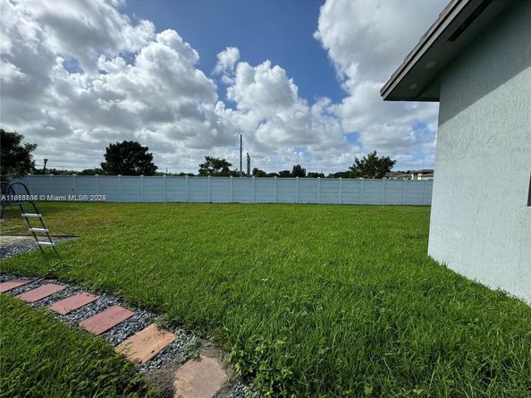 13284 SW 228th St, Miami FL 33170