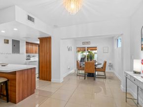 7417 Twin Sabal Dr, Miami Lakes FL 33014
