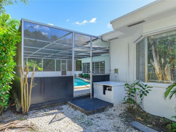 195 NW 103rd St, Miami Shores FL 33150