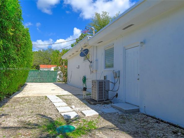 195 NW 103rd St, Miami Shores FL 33150