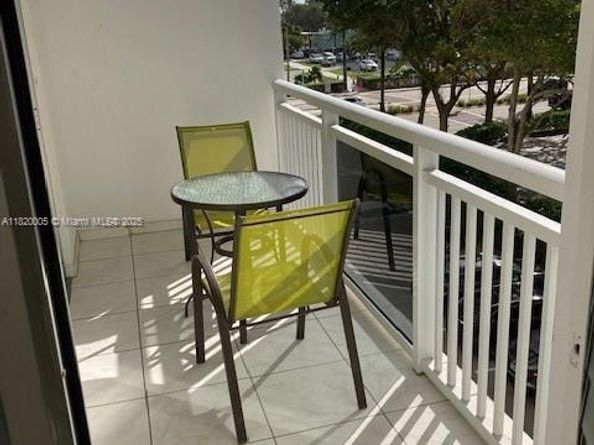 1849 S Ocean Dr 410, Hallandale Beach FL 33009