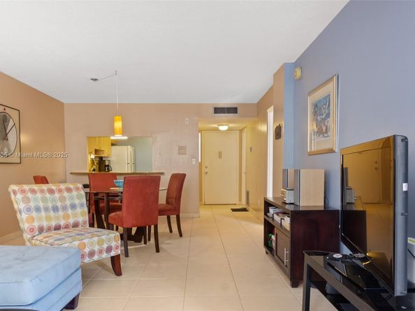 1849 S Ocean Dr 410, Hallandale Beach FL 33009