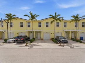 4032 NW 11th St, Lauderhill FL 33313