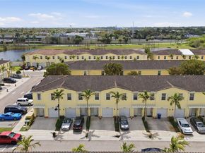 4032 NW 11th St, Lauderhill FL 33313