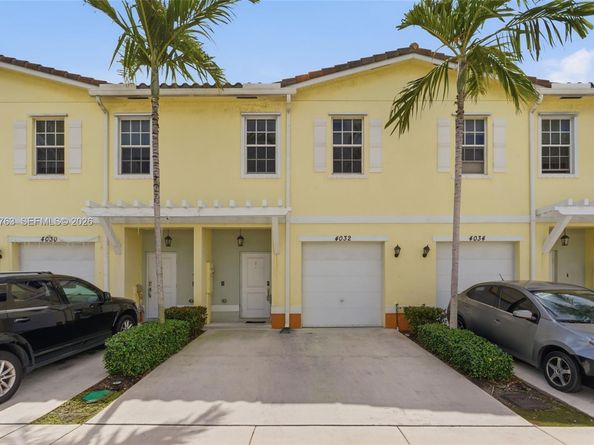 4032 NW 11th St, Lauderhill FL 33313