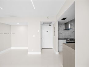 20379 W Country Club Dr 1938, Aventura FL 33180