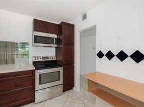 3181 S Ocean Dr 302, Hallandale Beach FL 33009