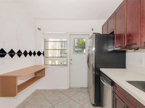 3181 S Ocean Dr 302, Hallandale Beach FL 33009