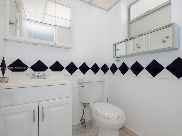 3181 S Ocean Dr 302, Hallandale Beach FL 33009
