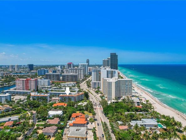 3181 S Ocean Dr 302, Hallandale Beach FL 33009