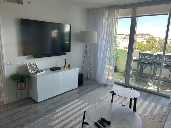 90 Alton Rd 607, Miami Beach FL 33139