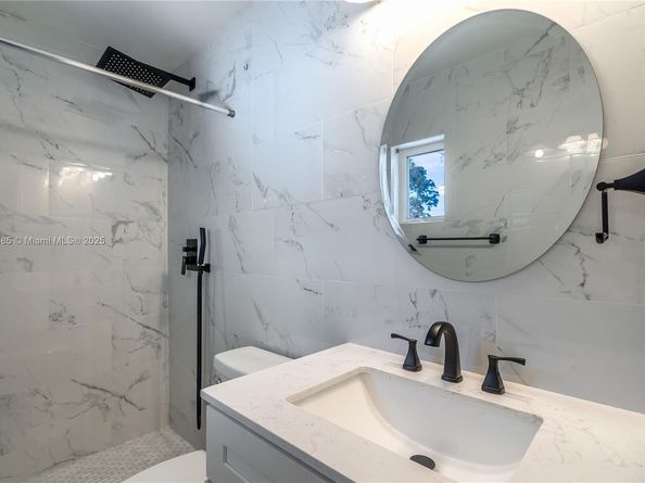 2631 NW 47th Ave, Lauderhill FL 33313