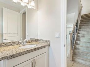 11348 SW 14th St, Pembroke Pines FL 33025