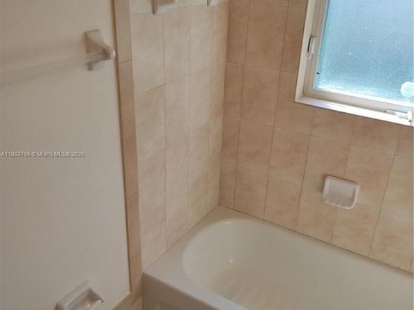 10169 SW 171st St, Miami FL 33157