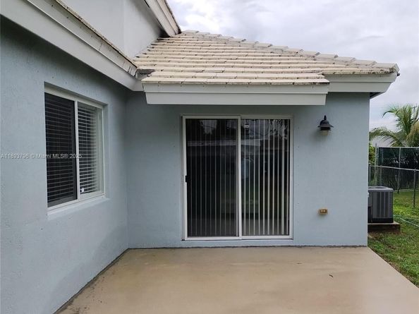 10169 SW 171st St, Miami FL 33157