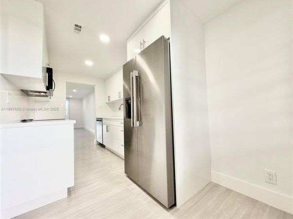 3361 NW 47th Ter 329, Lauderdale Lakes FL 33319