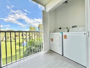3361 NW 47th Ter 329, Lauderdale Lakes FL 33319