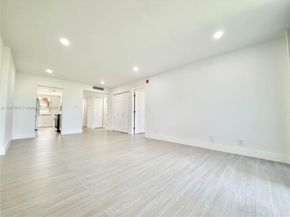 3361 NW 47th Ter 329, Lauderdale Lakes FL 33319
