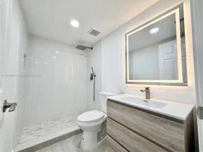 3361 NW 47th Ter 329, Lauderdale Lakes FL 33319