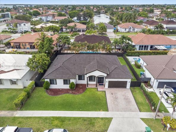 16234 SW 48 Terrace, Miami FL 33185