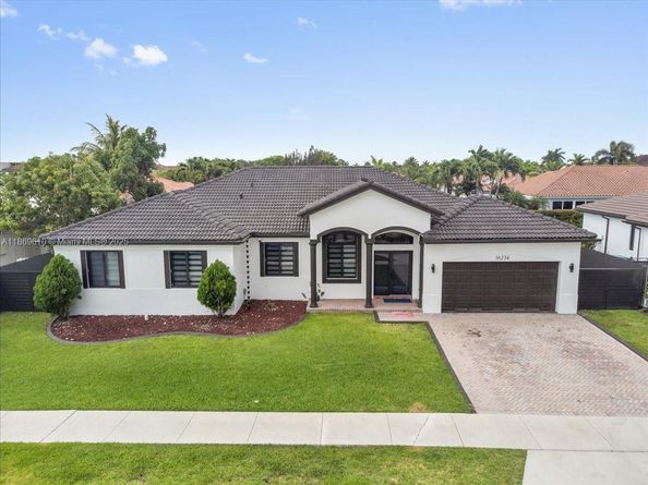 16234 SW 48 Terrace, Miami FL 33185