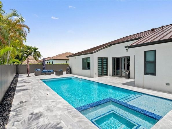 16234 SW 48 Terrace, Miami FL 33185