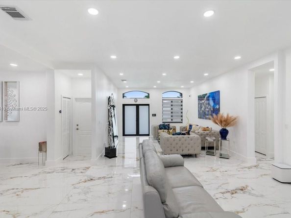 16234 SW 48 Terrace, Miami FL 33185