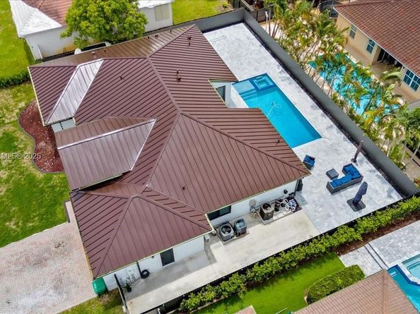 16234 SW 48 Terrace, Miami FL 33185