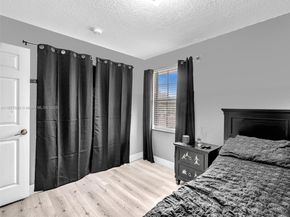 9125 NW 40th St, Sunrise FL 33351