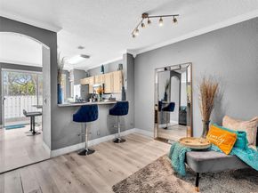 9125 NW 40th St, Sunrise FL 33351