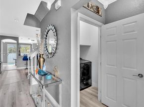 9125 NW 40th St, Sunrise FL 33351