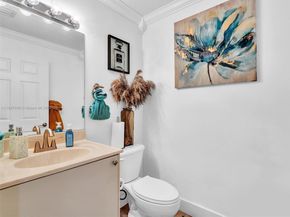 9125 NW 40th St, Sunrise FL 33351