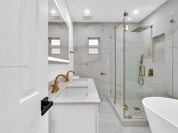 5850 NE 3rd Ave, Miami FL 33137