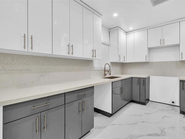 5850 NE 3rd Ave, Miami FL 33137