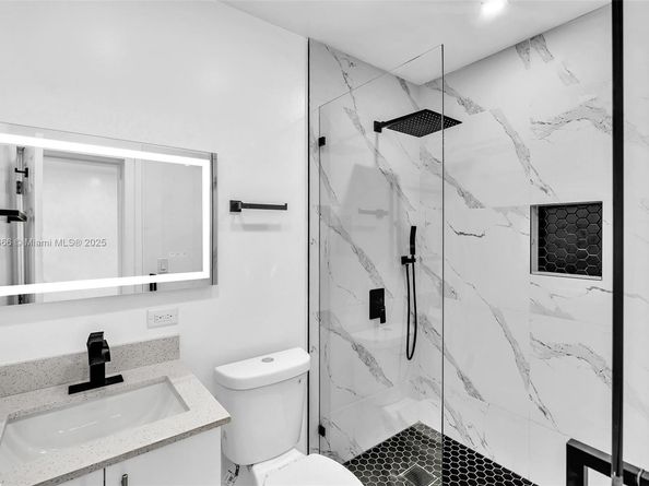 5850 NE 3rd Ave, Miami FL 33137