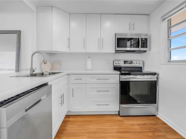 16400 NE 17th Ave 601, North Miami Beach FL 33162