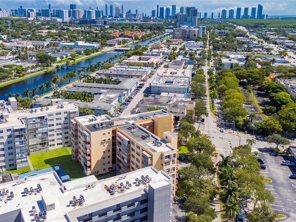 16400 NE 17th Ave 601, North Miami Beach FL 33162