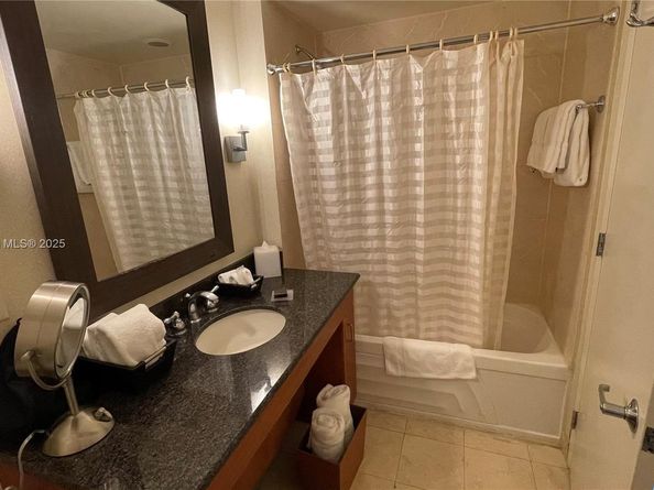 18001 Collins Ave 2814, Sunny Isles Beach FL 33160