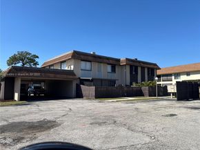 2106 Sherwood Forest Blvd 17, West Palm Beach FL 33415