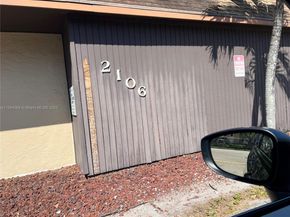 2106 Sherwood Forest Blvd 17, West Palm Beach FL 33415