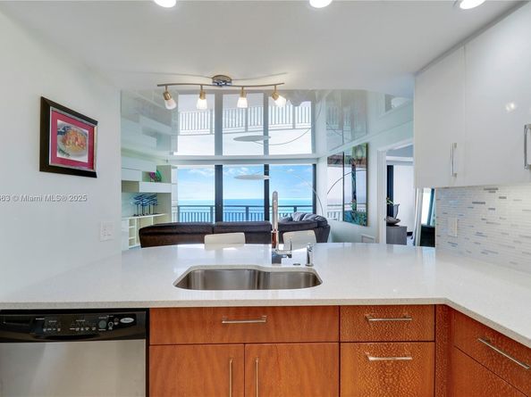 3000 N Ocean Dr PHD, Singer Island FL 33404