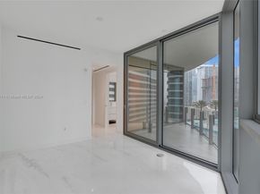 300 Biscayne Blvd Way 1607, Miami FL 33131
