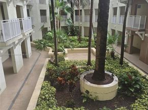 7280 SW 90th St 301, Miami FL 33156
