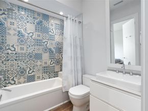 2977 Bridgeport Ave, Miami FL 33133