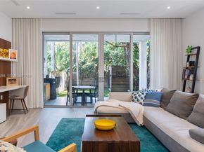 2977 Bridgeport Ave, Miami FL 33133