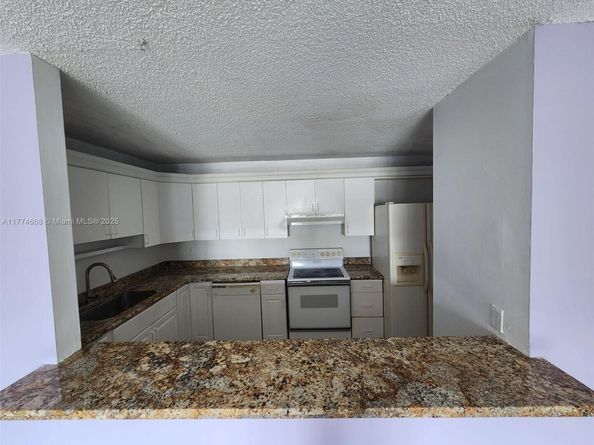 14830 Naranja Lakes Blvd A1A, Homestead FL 33032