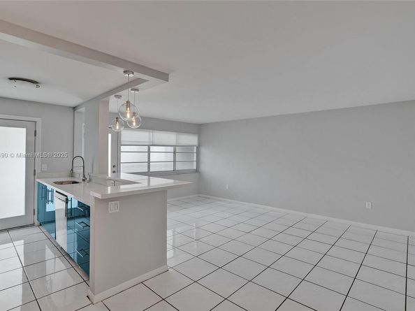 1100 11th St 204, Miami Beach FL 33139